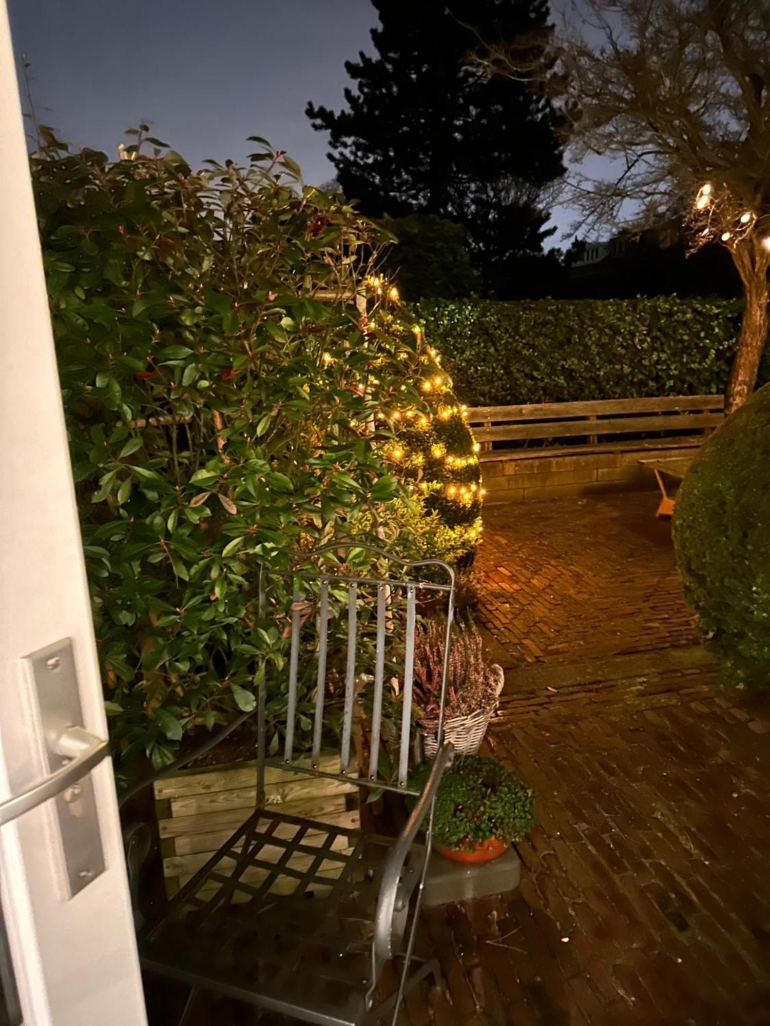 B&B Ereprijs Den Haag Bagian luar foto