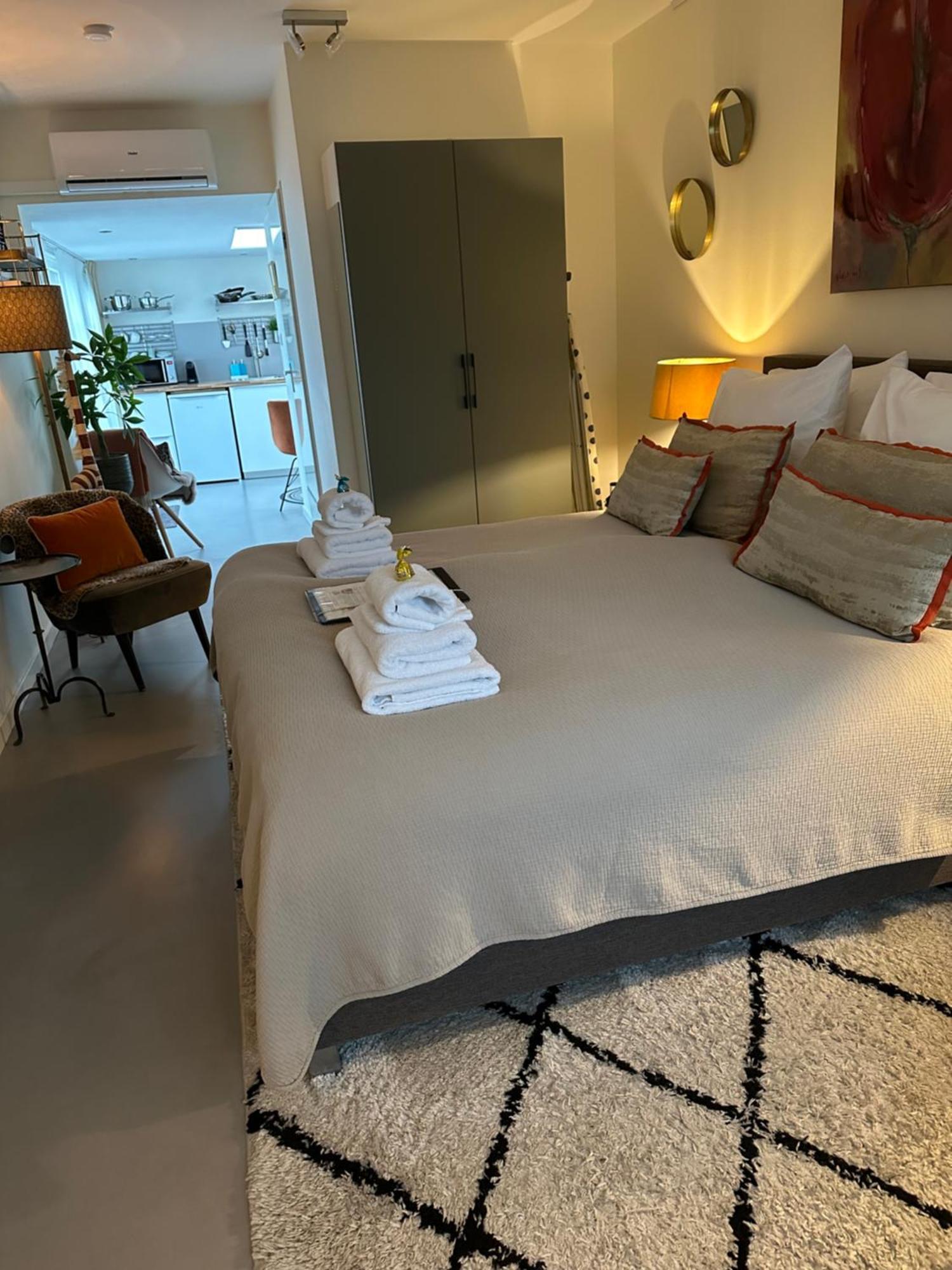 B&B Ereprijs Den Haag Bagian luar foto